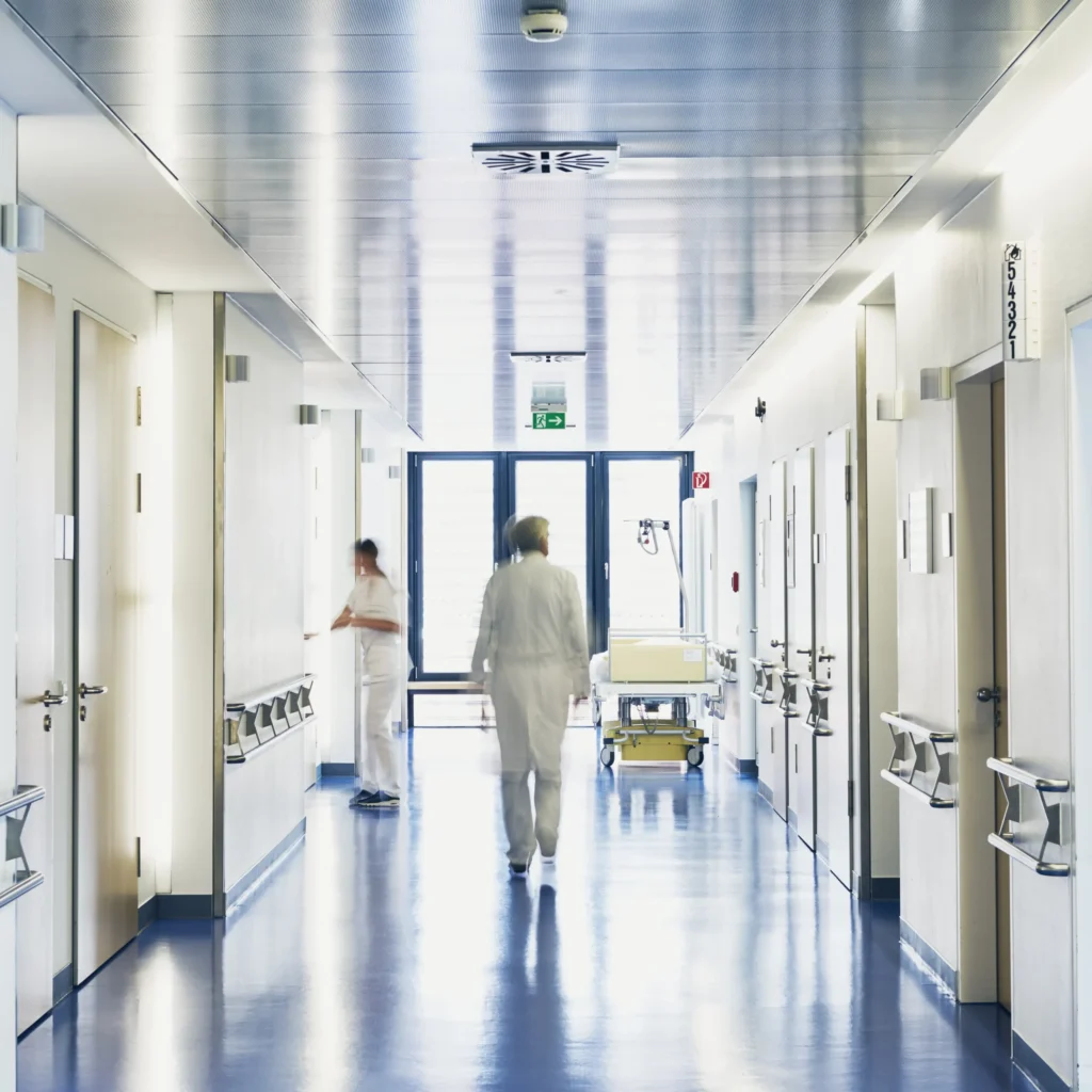 Clear Security | Was passiert, wenn kritische Infrastruktur im Krankenhaus versagt? | infrastruktur krankenhaus scaled 1